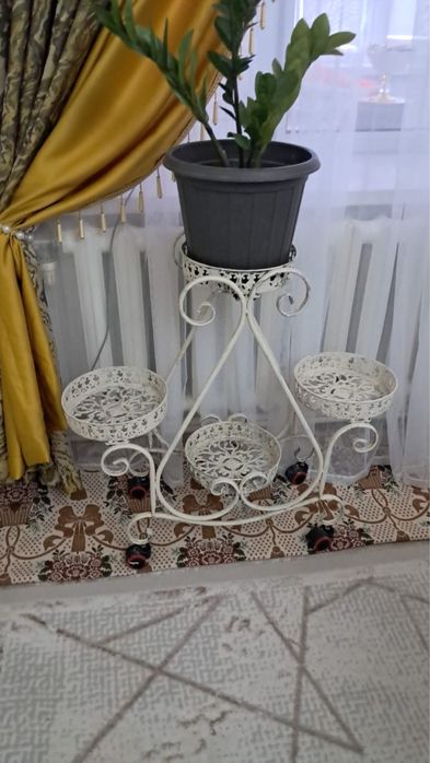 Подставка для цветы