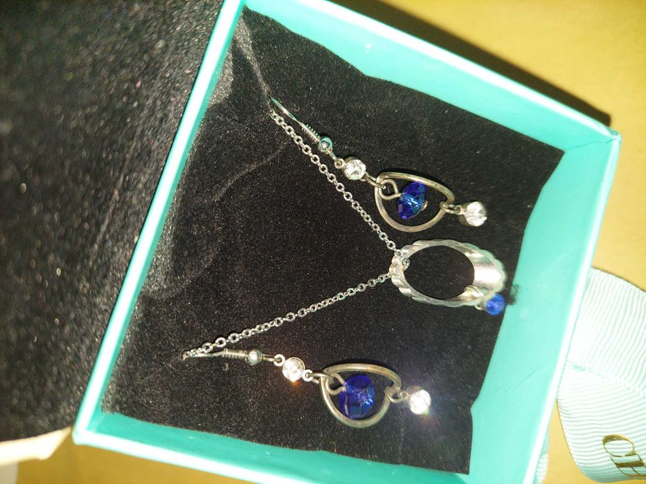 set colier si cercei in cutie cadou cu fundita charm