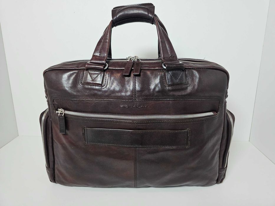 Луксозни Кожени Раници, бизнес чанти- Piquadro, The Chesterfield Brand