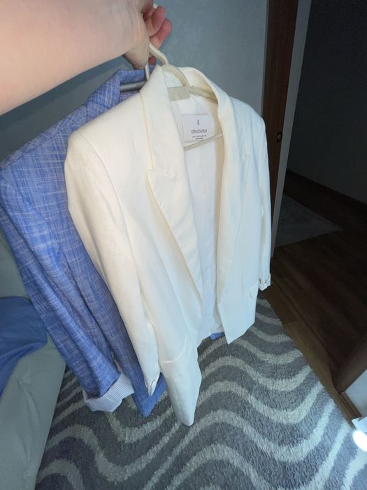 Продам новые льняные пиджаки