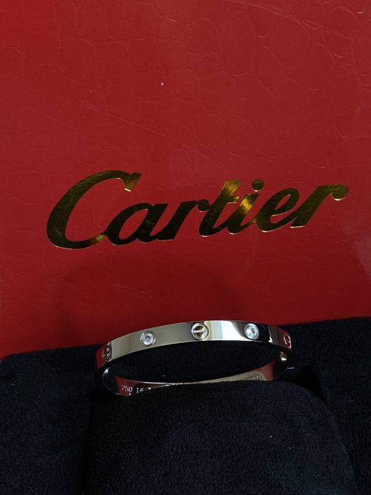 Brățară model Cartier LOVE White Gold 18K Diamond