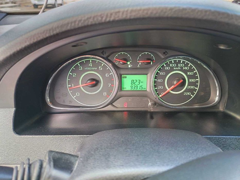 Gentra avtomobili satiladi.