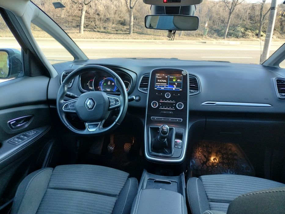 RENAULT Scenic 2018 — imagine 3