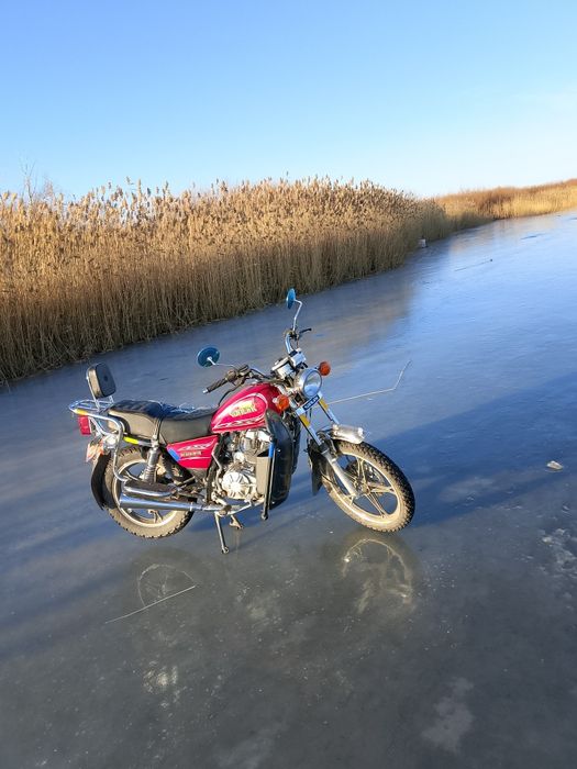 Продается мотоцикл 200 куб