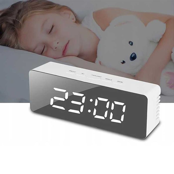 LED Алармен Часовник с Термометър и Огледало 4 в 1