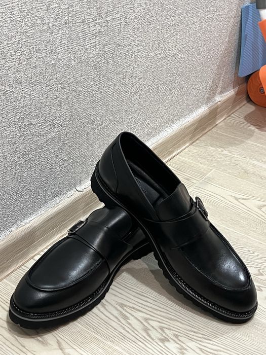 Кожаные лоферы черные