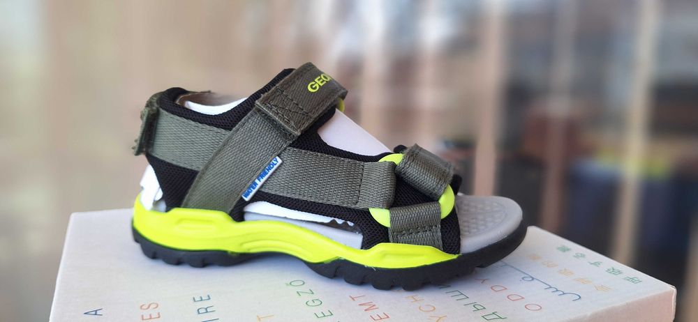 Нови сандали на Geox, UGG, Pablosky, Camper - н. 26