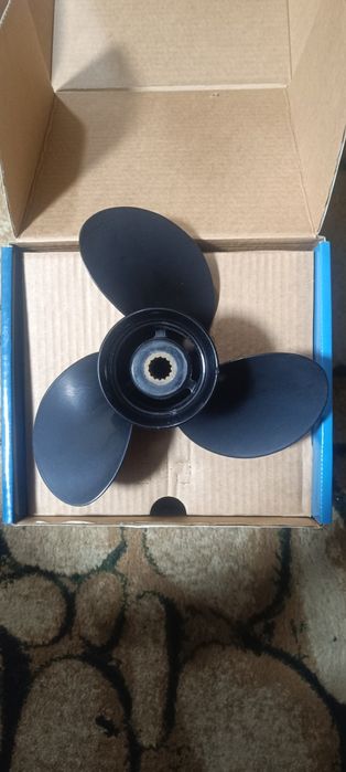 Винт для лодочного мотора