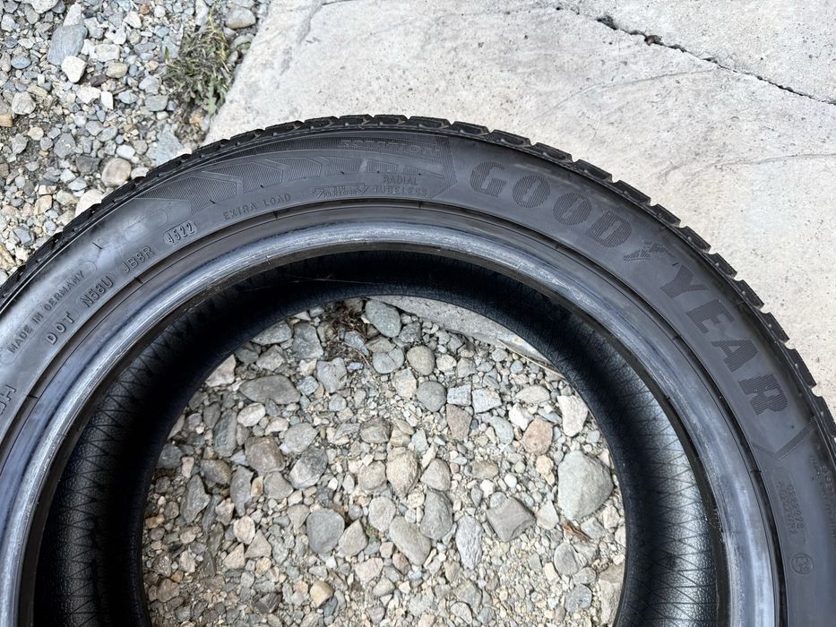 Anvelope iarna 245.45.18’ Goodyear
