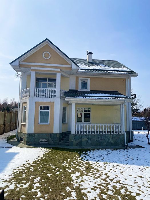 Продается 6 комнатный дом