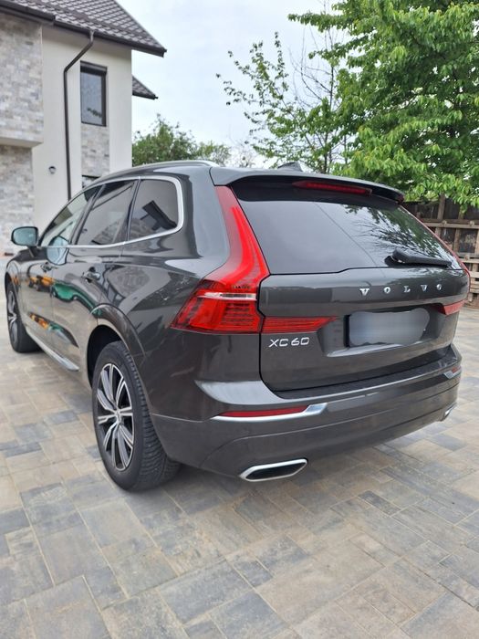 Volvo XC60 inscription