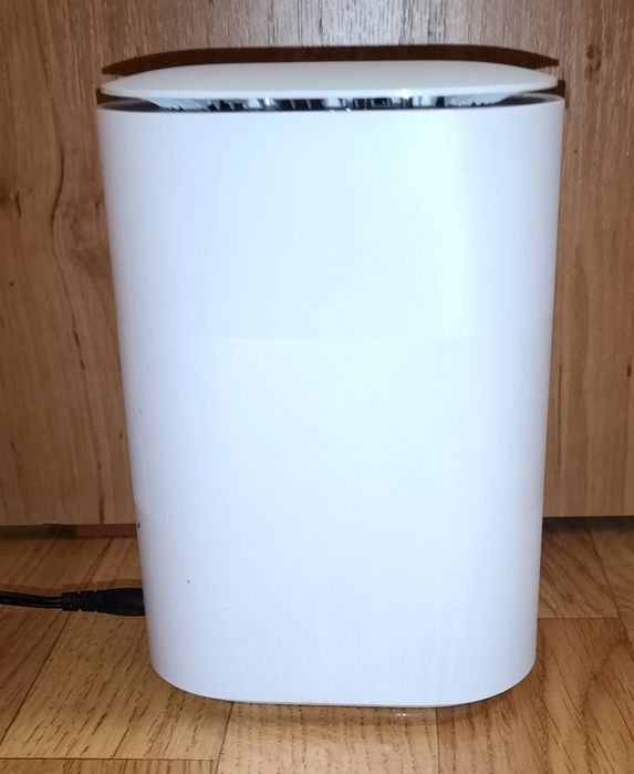 Router modem 5G wifi ZTE MC801A liber de rețea