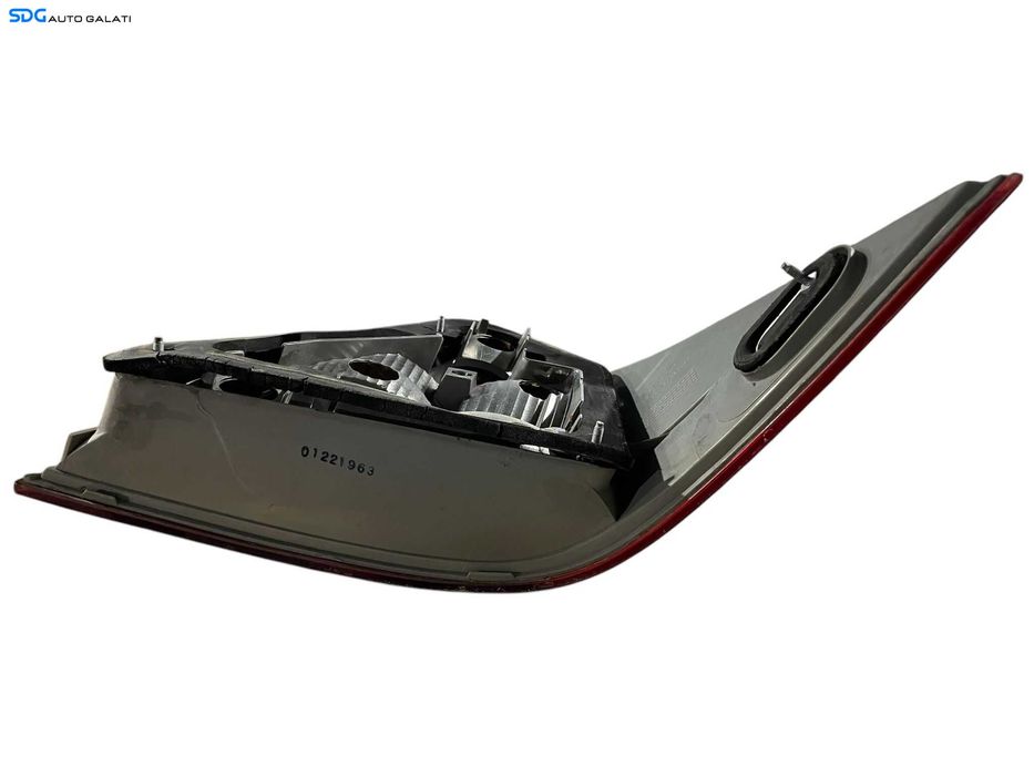 Stop Lampa Tripla Stanga Mercedes Clasa C Class W203 2001 - 2004 [LR0229]