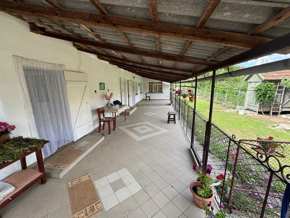 Casă cu teren 4000 m2 în Bihor, Abrămuț