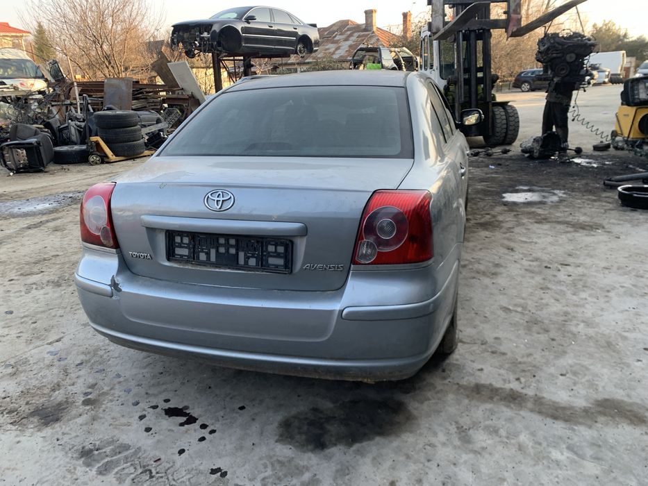 Piese toyota avensis facelift motor 2.2 150 cp 2007