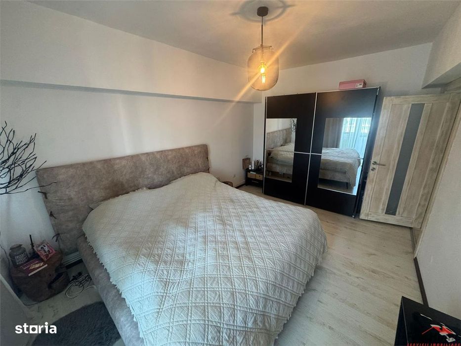 Ap 3 cam, et 3 din 4 ,86 mp utili, zona Gerald-B-dul Brailei renovat
