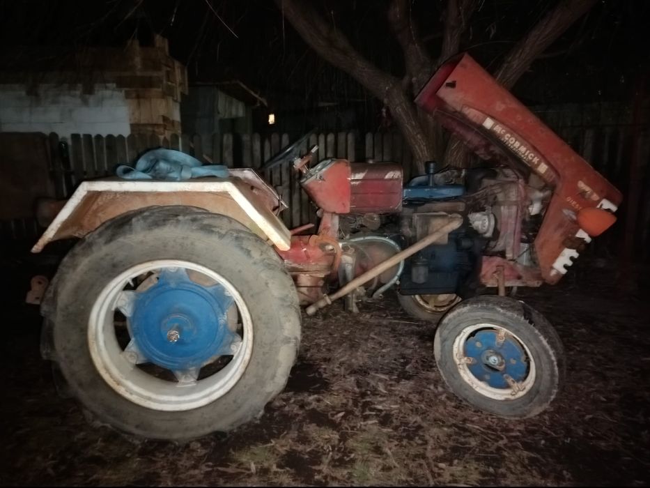 Tractor Mcormic 4 pistoane