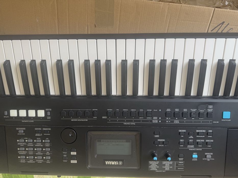 Синтезатор Yamaha PSR-E473