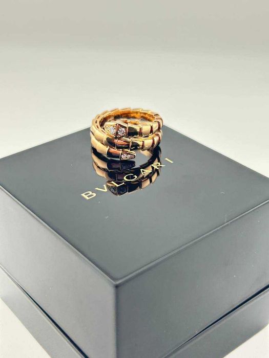 Кольцо Bvlgari Serpenti