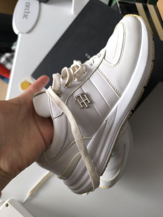 Adidasi Tommy Hilfiger 37