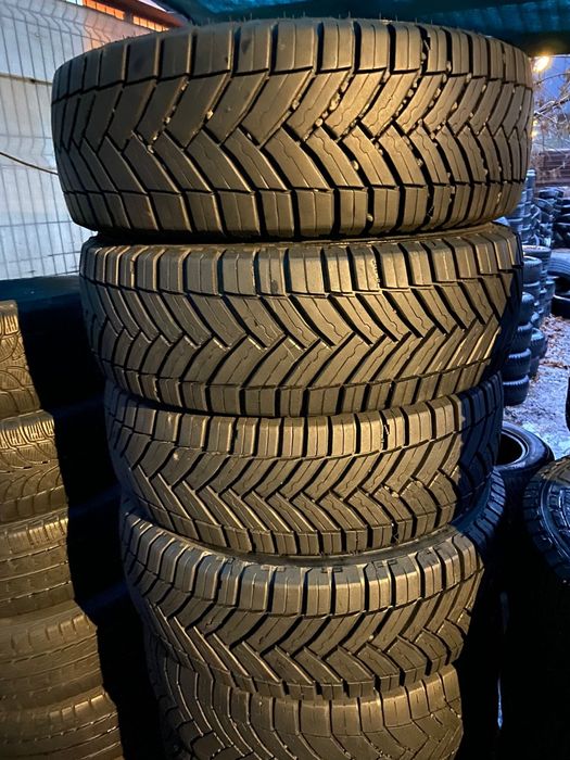 Anvelope M+S - 215 65 16 C. - MICHELIN -
