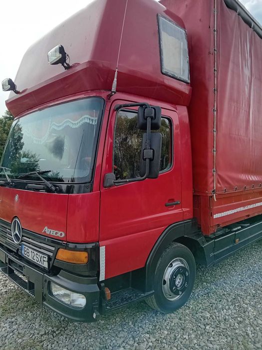 Vând ansamblu Mercedes Atego