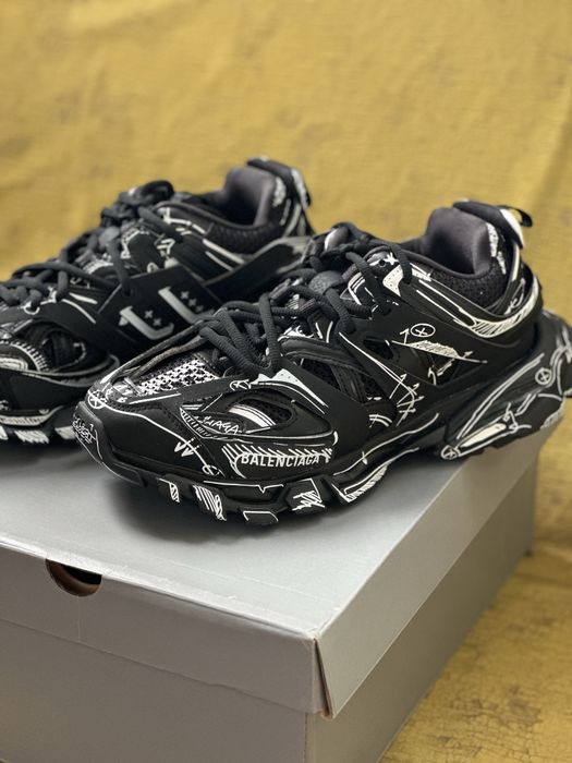 Balenciaga Track 41