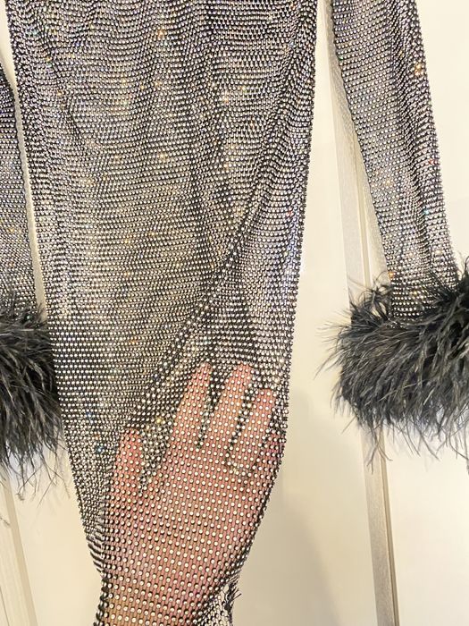 Rochie plasa accesorizata cu pietre