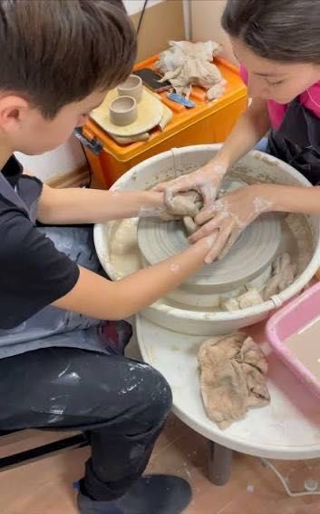 Гончарная мастерская для детей – это развитие моторики и художественн