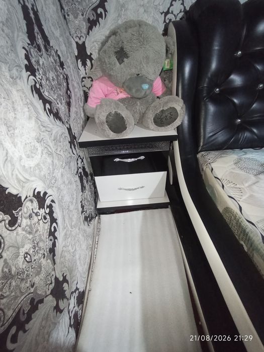 Spalni sotiladi  2ta bolachasi bn