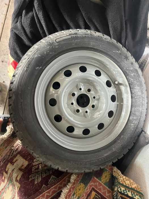 Продам шины с дисками r14 зима