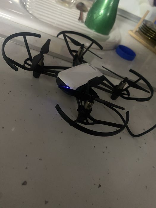 dji Tello много як дрон