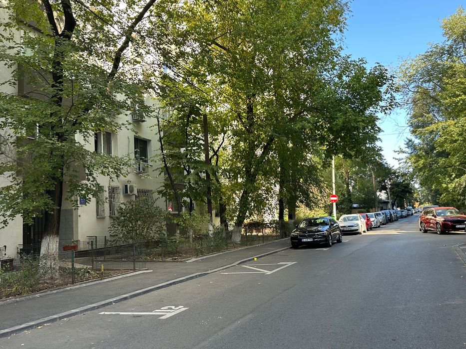 PROPRIETAR – Inchiriez apartament cu 2 camere in Crangasi, Str 9 Mai, Nr.7