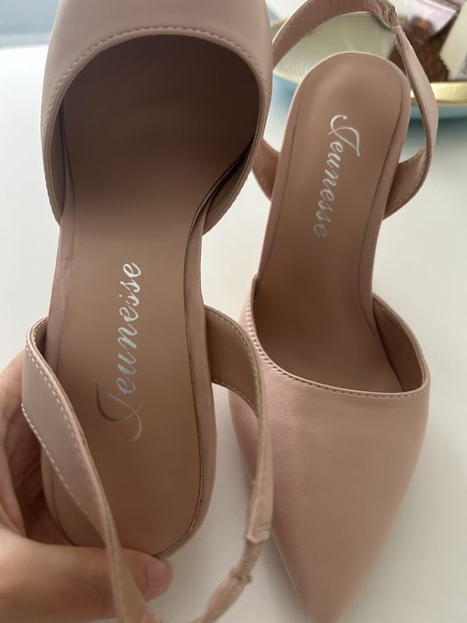 Босаножки новые