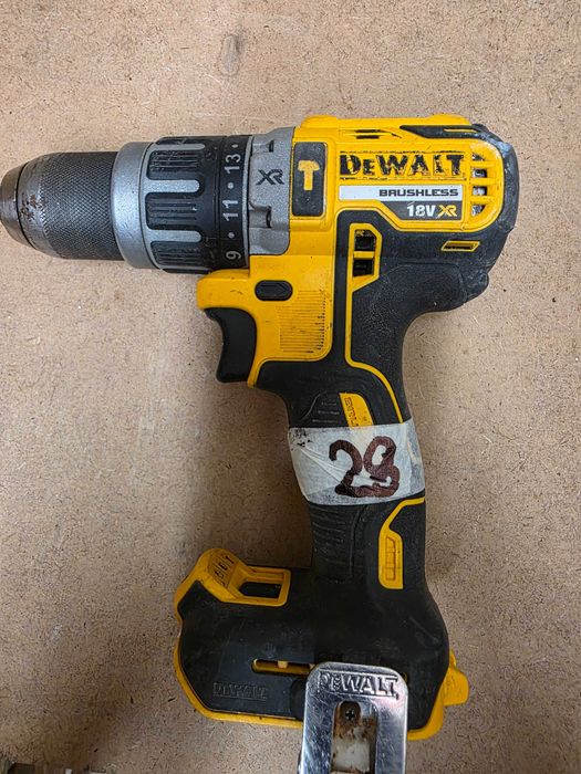 Безчеткови винтоверти, импакти девалт Dewalt