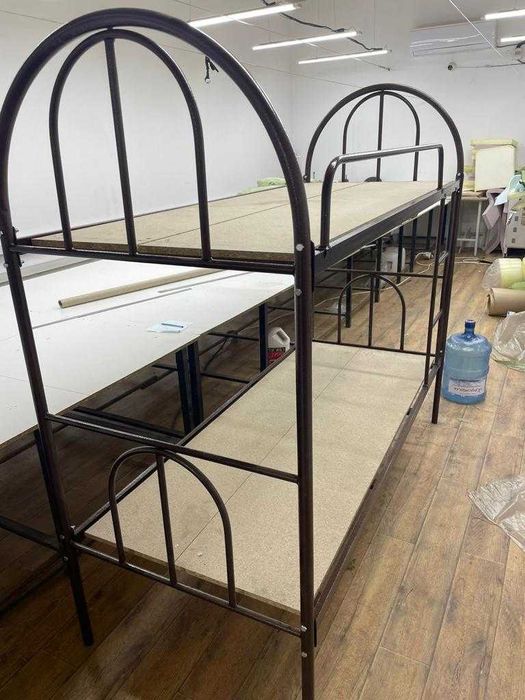 Двухьярусная  кровати кровать прочная