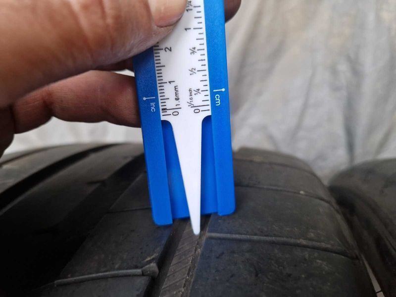 2 Goodyear R19 255/35 Anvelope de vară DOT0920