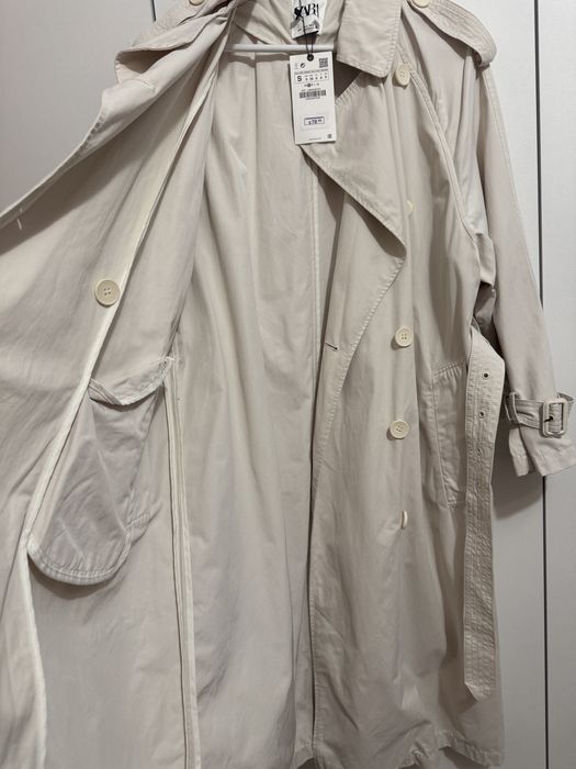 Trenci midi alb unt cu cordon in talie si la mansete Zara marimea S