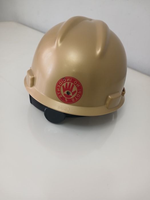 Продам каску HSE TCO