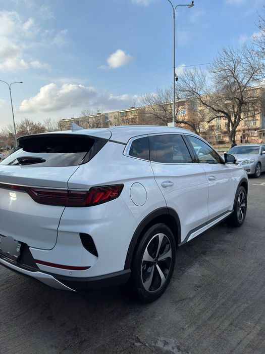 BYD Song Plus dmi гибрид 2 позиция