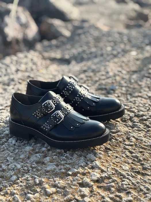 Кожени обувки JANET & JANET