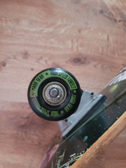 Skateboard folosit dar în stare foarte buna