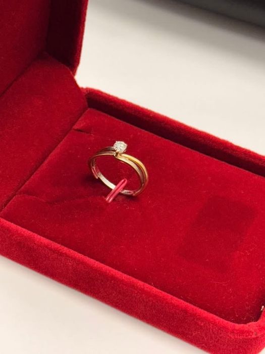 Дамски пръстен с диамант