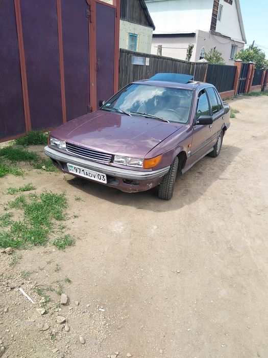 Митсубиси лансер