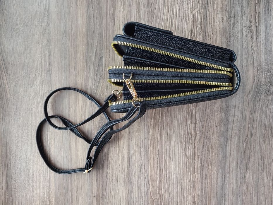 Чанта за телефон - нова