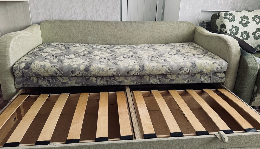 Продам раскладной диван, б/у