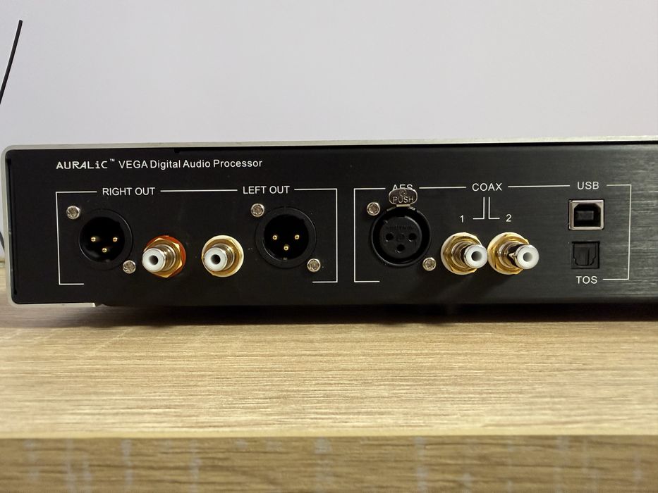 AURALiC Vega DAC / Digital Audio Processor