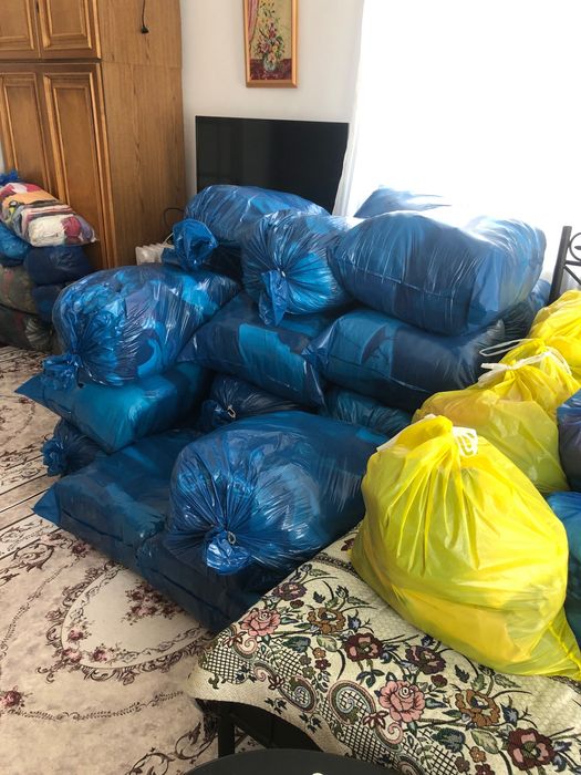 Vând haine second hand