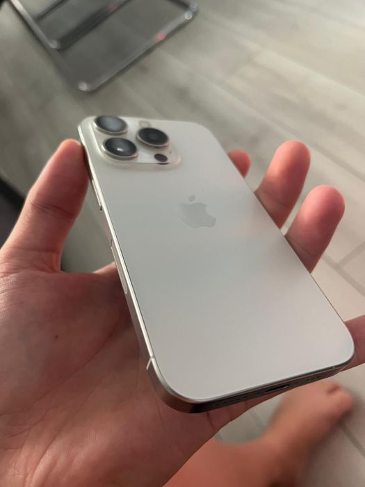 iPhone 15 Pro 128BG eSim