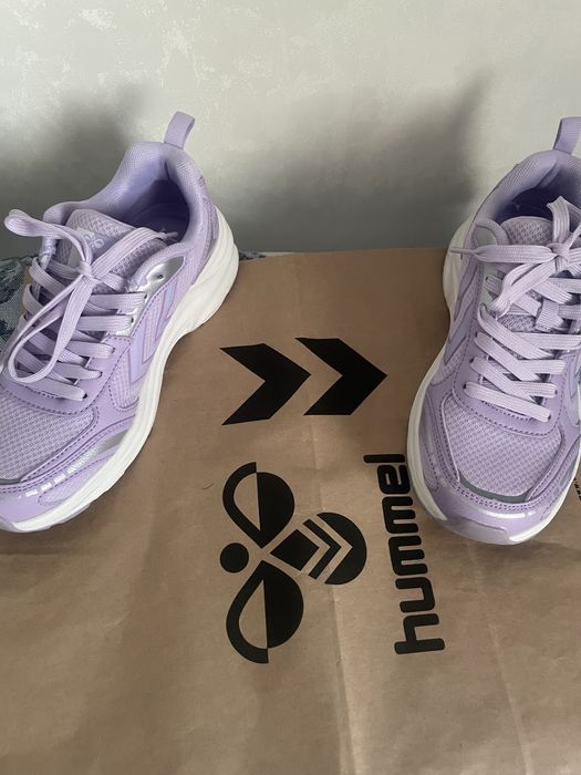 Новые кроссовки Hummel